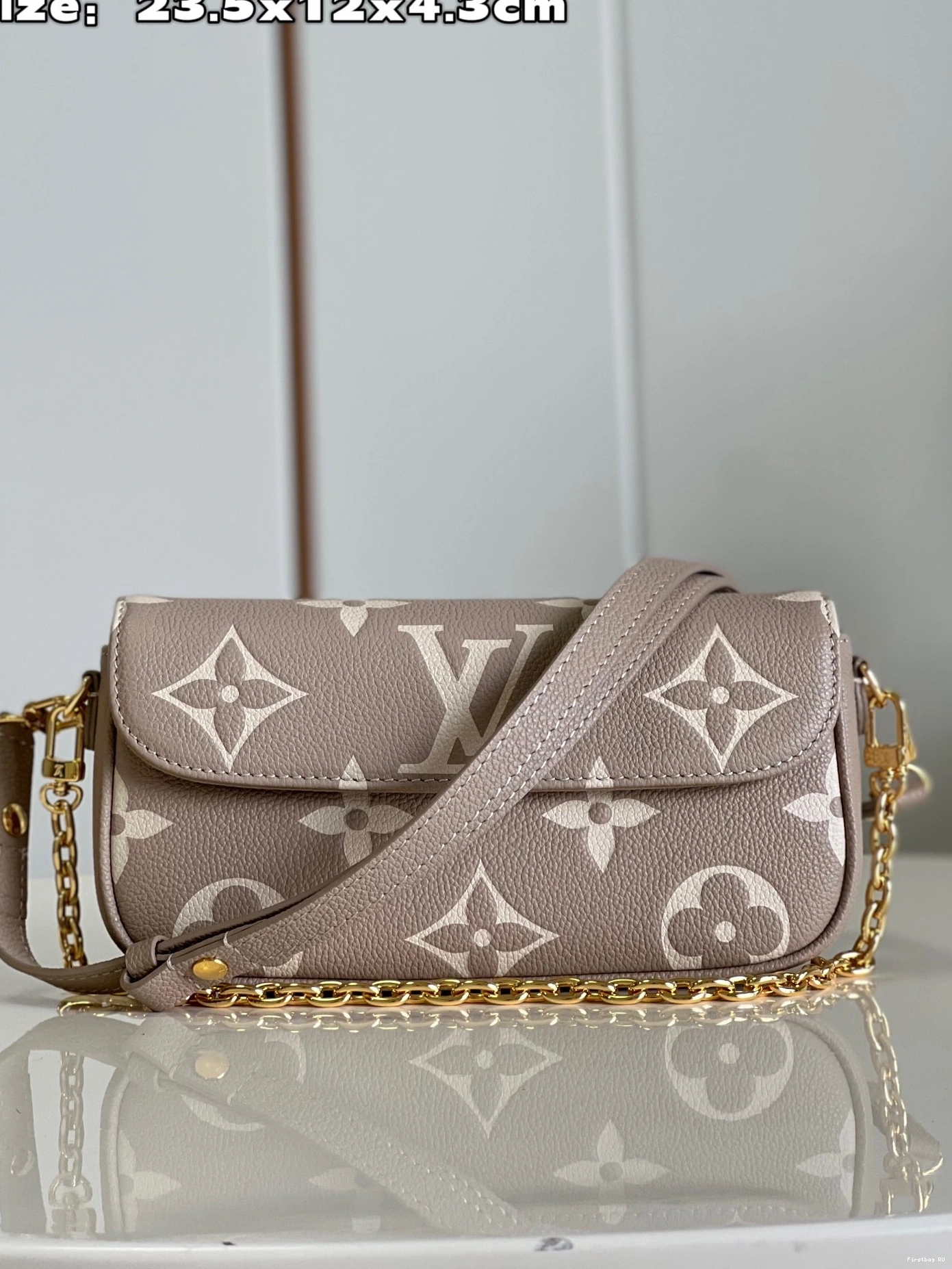 Firstbag Ivy on VUITTON LOUIS Wallet Chain 0715
